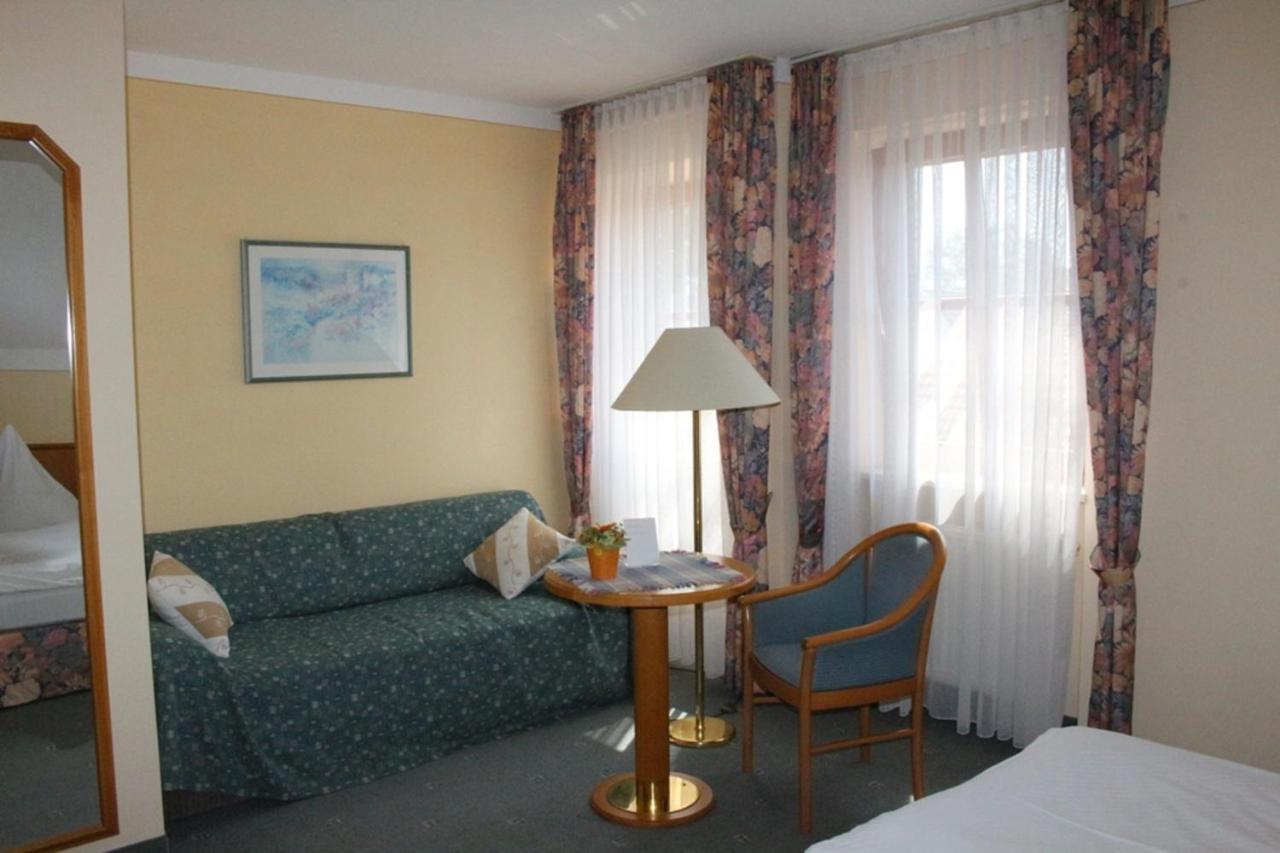 Landgasthof Adler Aislingen Zewnętrze zdjęcie